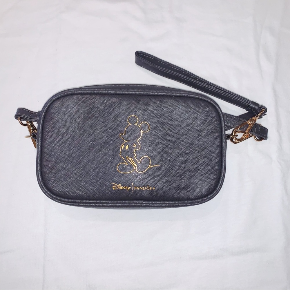 Disney x Pandora Exclusive Crossbody ♡